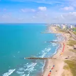 P515 Romantic 3Bdr See View, Few Blocks Walled City And Steps To Beach