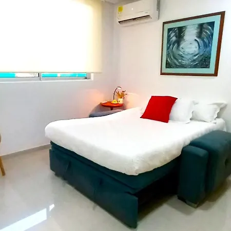 Apartamento P515 Romantic 3bdr View, Few Blocks Walled And Steps To *